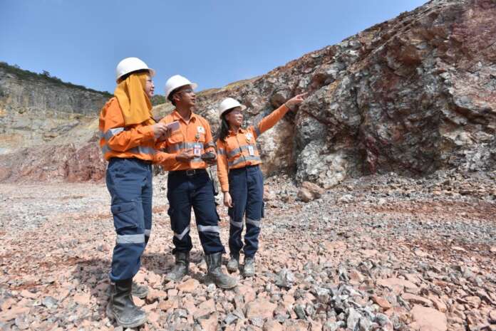 Jurusan Mining and Mineral Engineering Jurusan Mining and Mineral Engineering